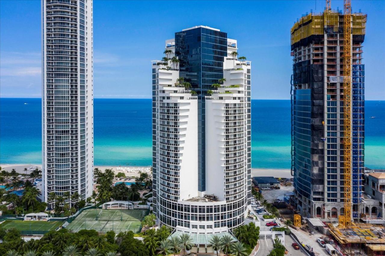 Luxe Beachfront At Sunny Isles Miami Appartamento *