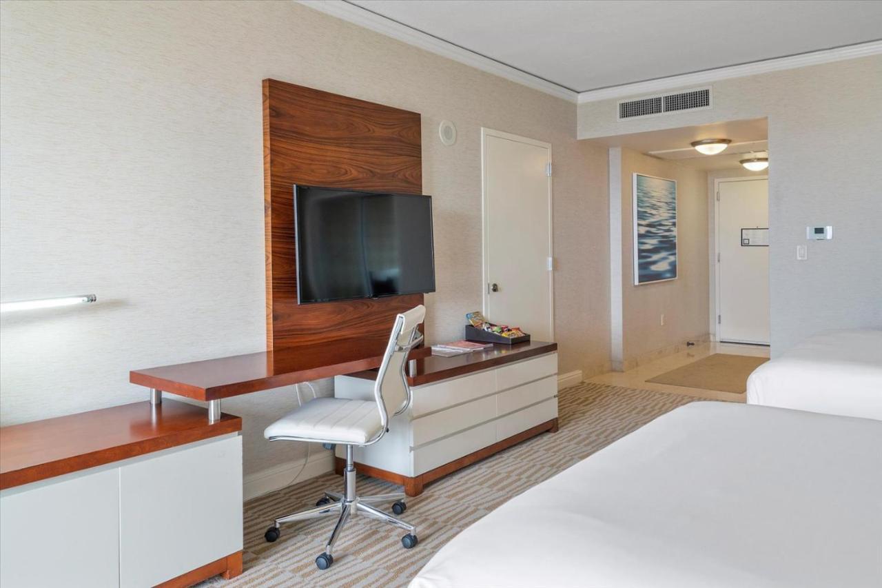 Appartamento Luxe Beachfront At Sunny Isles Miami Miami Beach